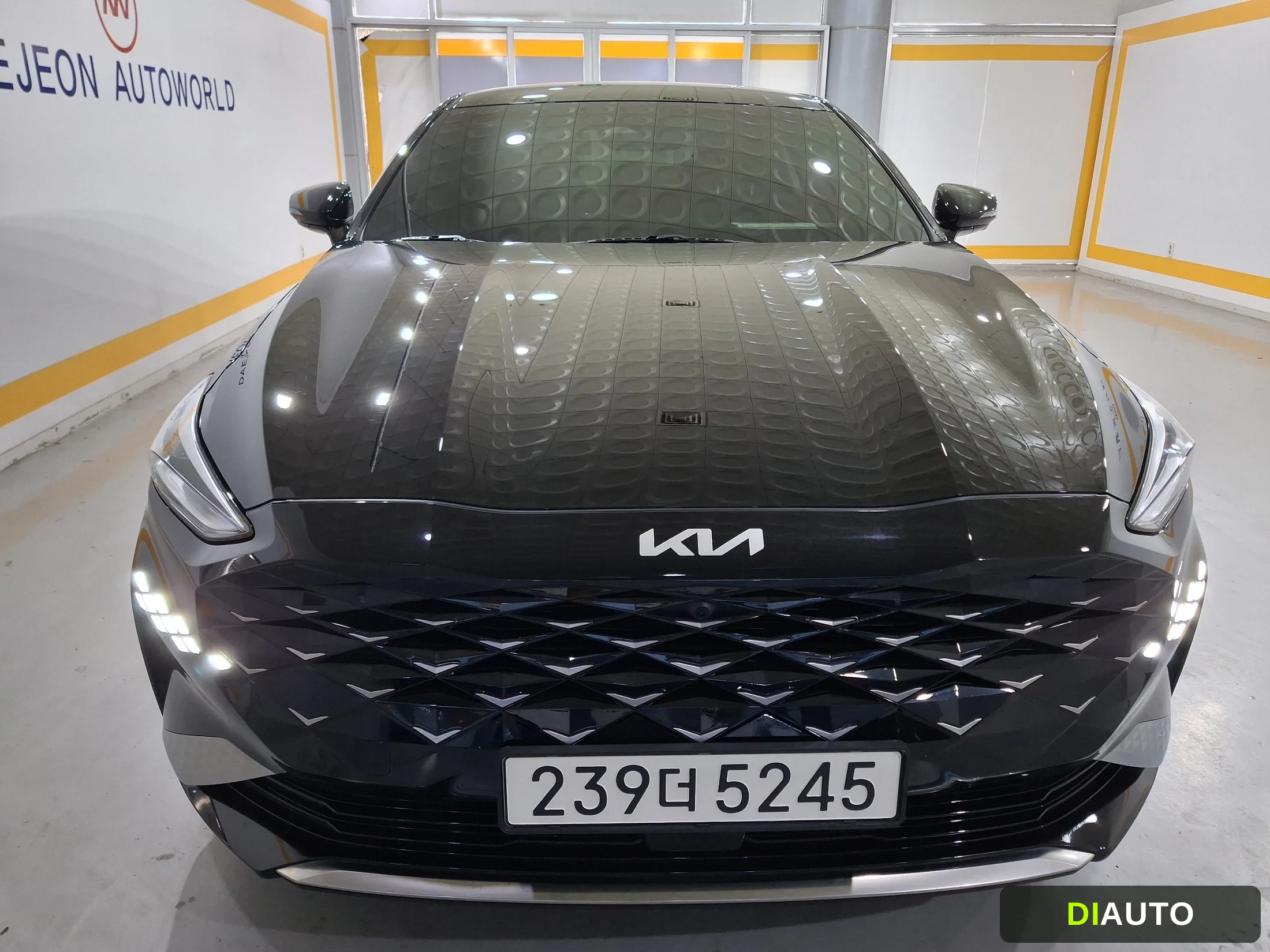 Kia K8